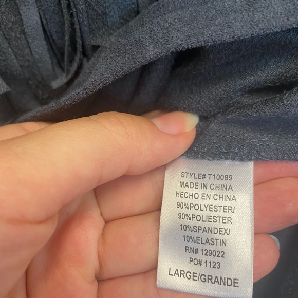 Faux Suede Crop Top - Picture 4 of 4